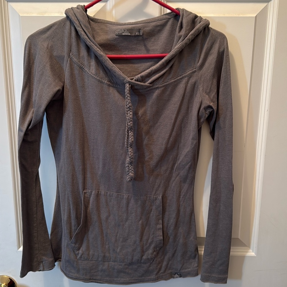 Prana women’s hooded long sleeved shirt, Size XS